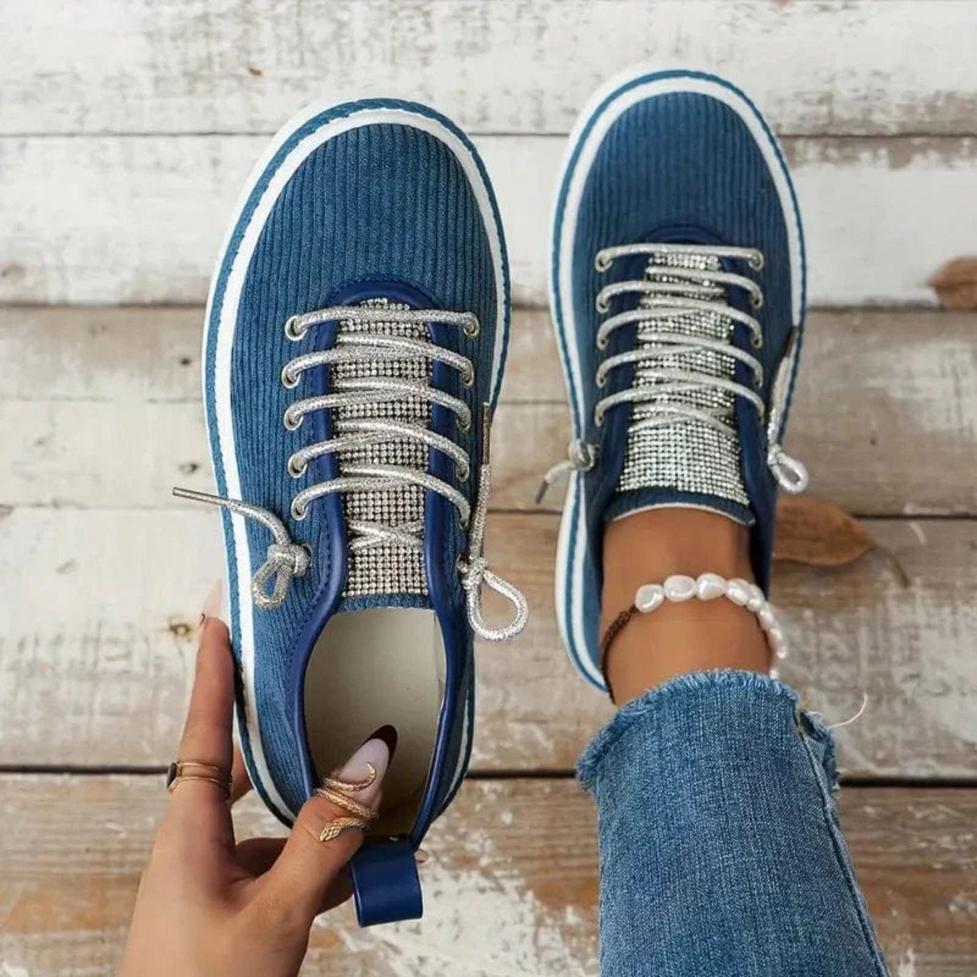 Alice™ - Stylish Corduroy Orthopedic Sneakers