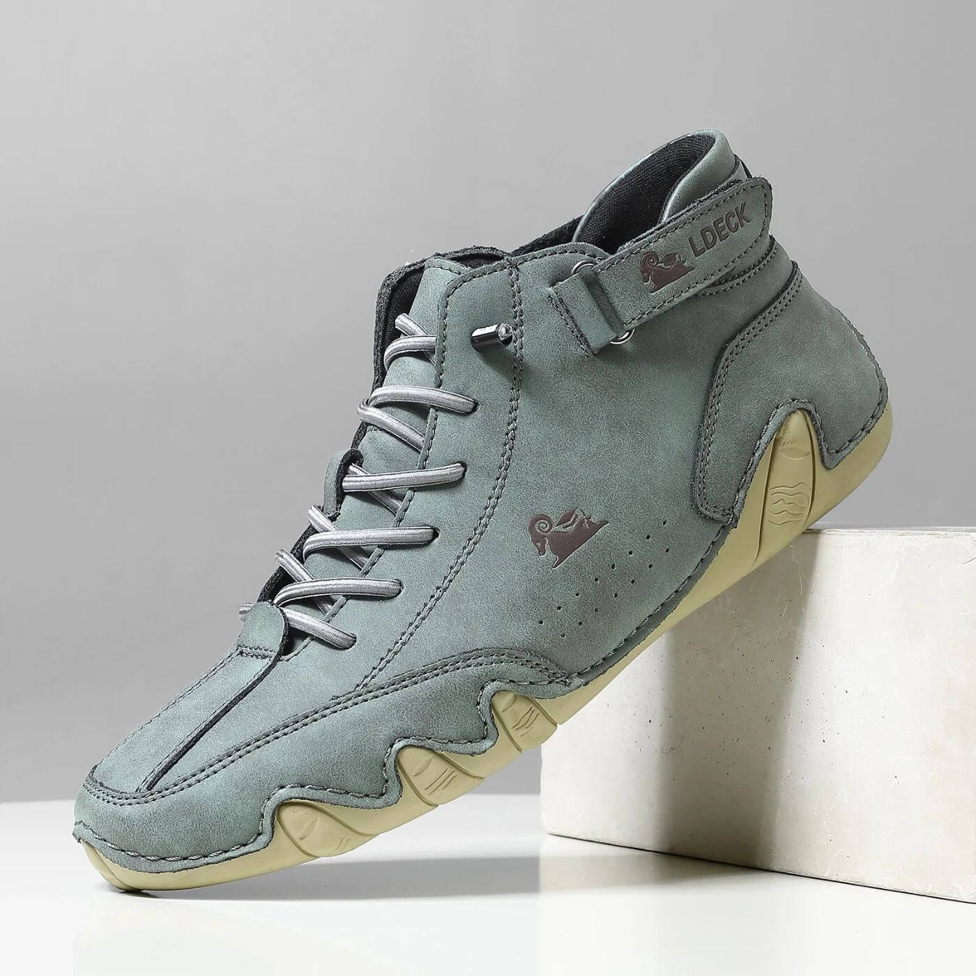 David™ – High Quality Ergonomic Sneakers