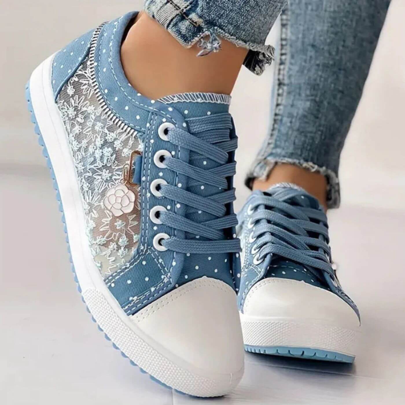 Erin™ – Breathable Lace Orthopedic Sneakers