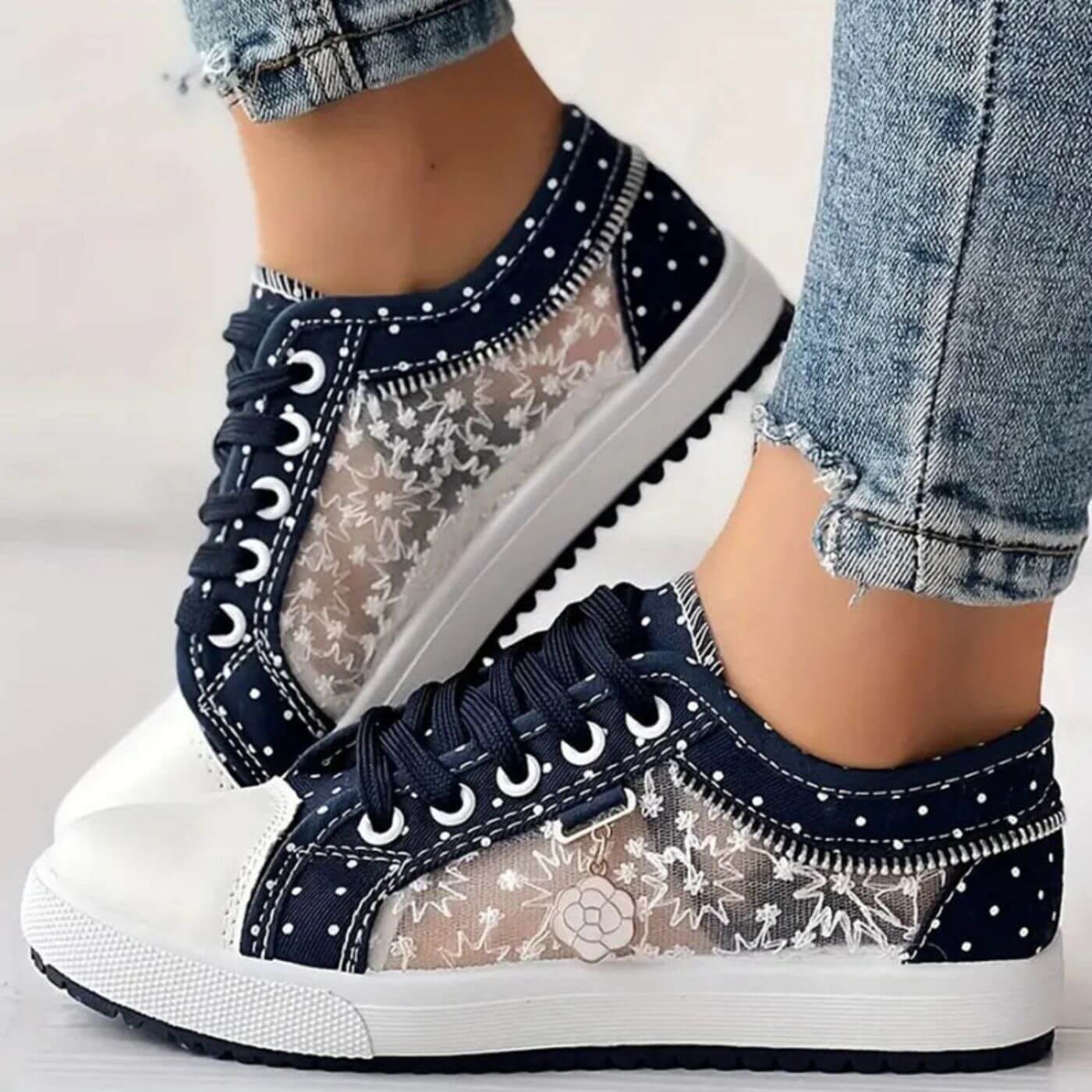 Erin™ – Breathable Lace Orthopedic Sneakers