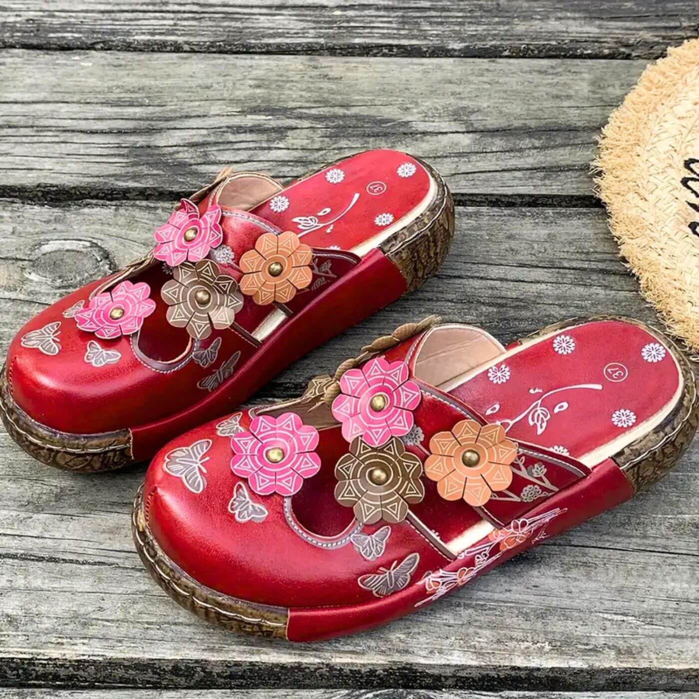 Juliette™ – Vintage Red Blossom Sandals
