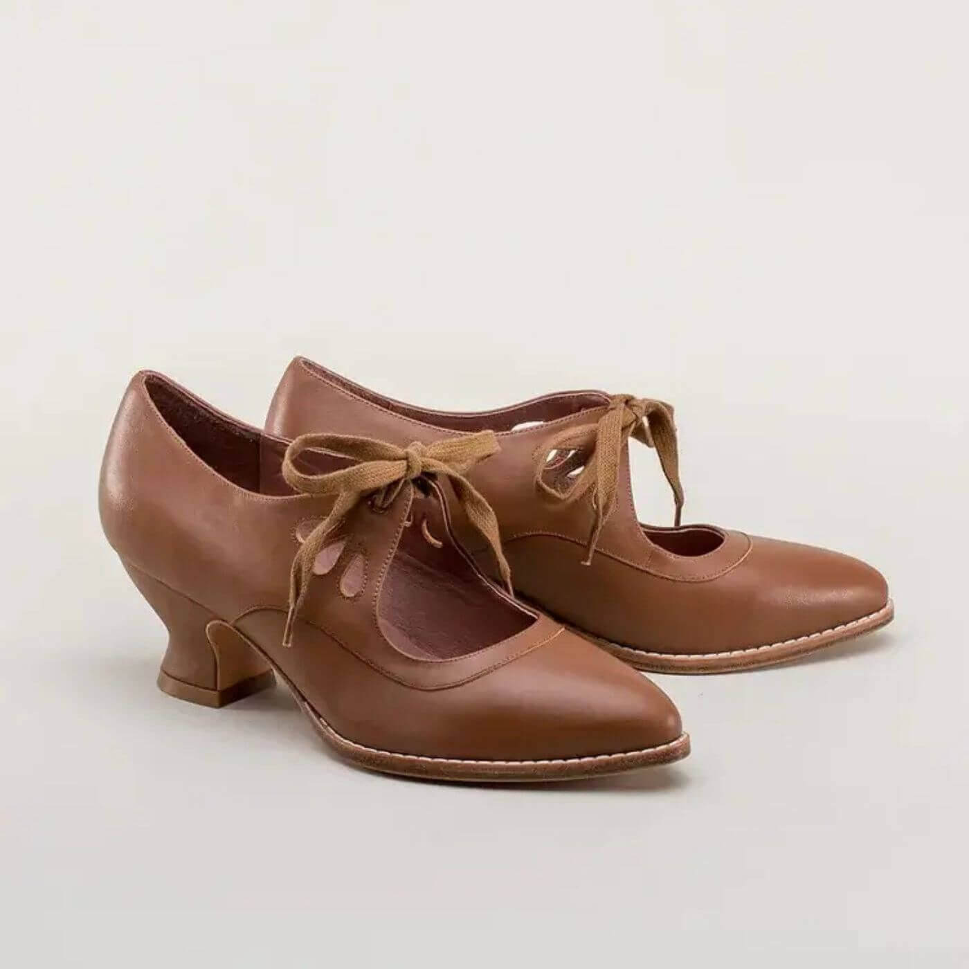 Kendra™ - Vintage Low Heel Orthopedic Shoes