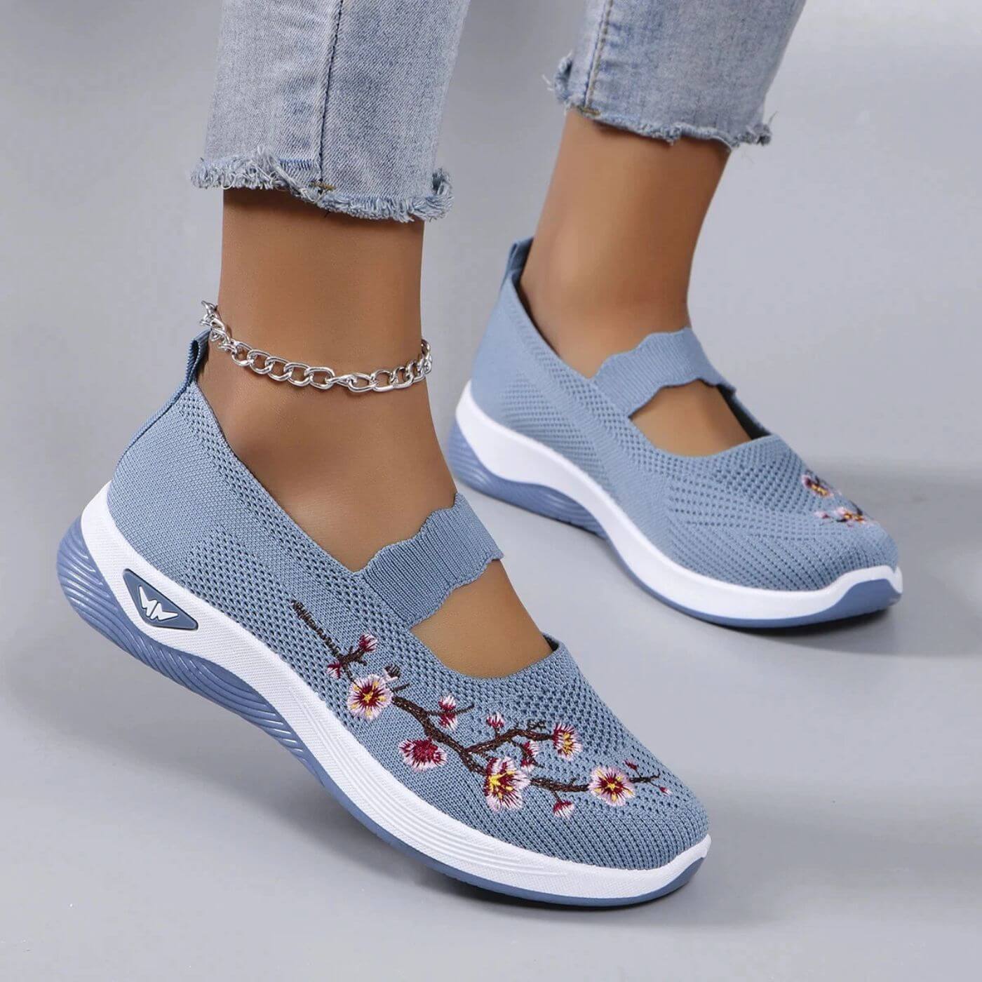 Laura™ – Non-slip Floral Orthopedic Shoes