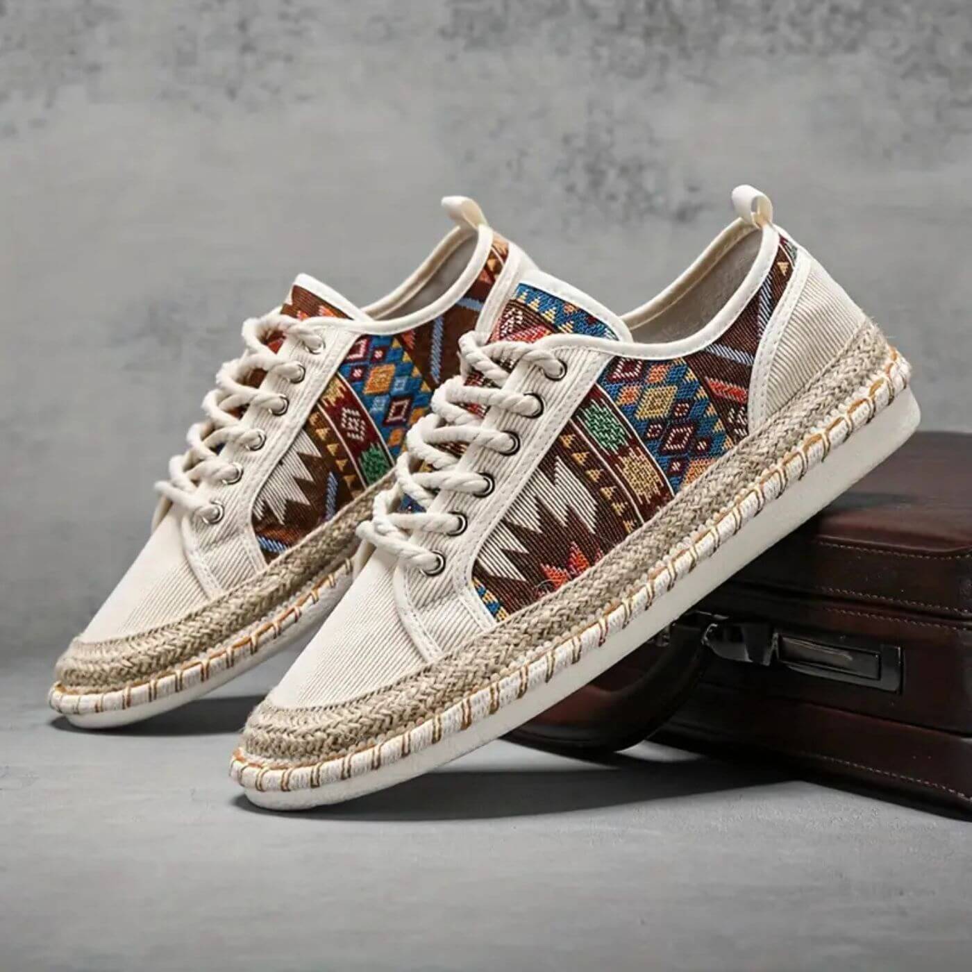 Cole – Trendy Aztec Sneakers