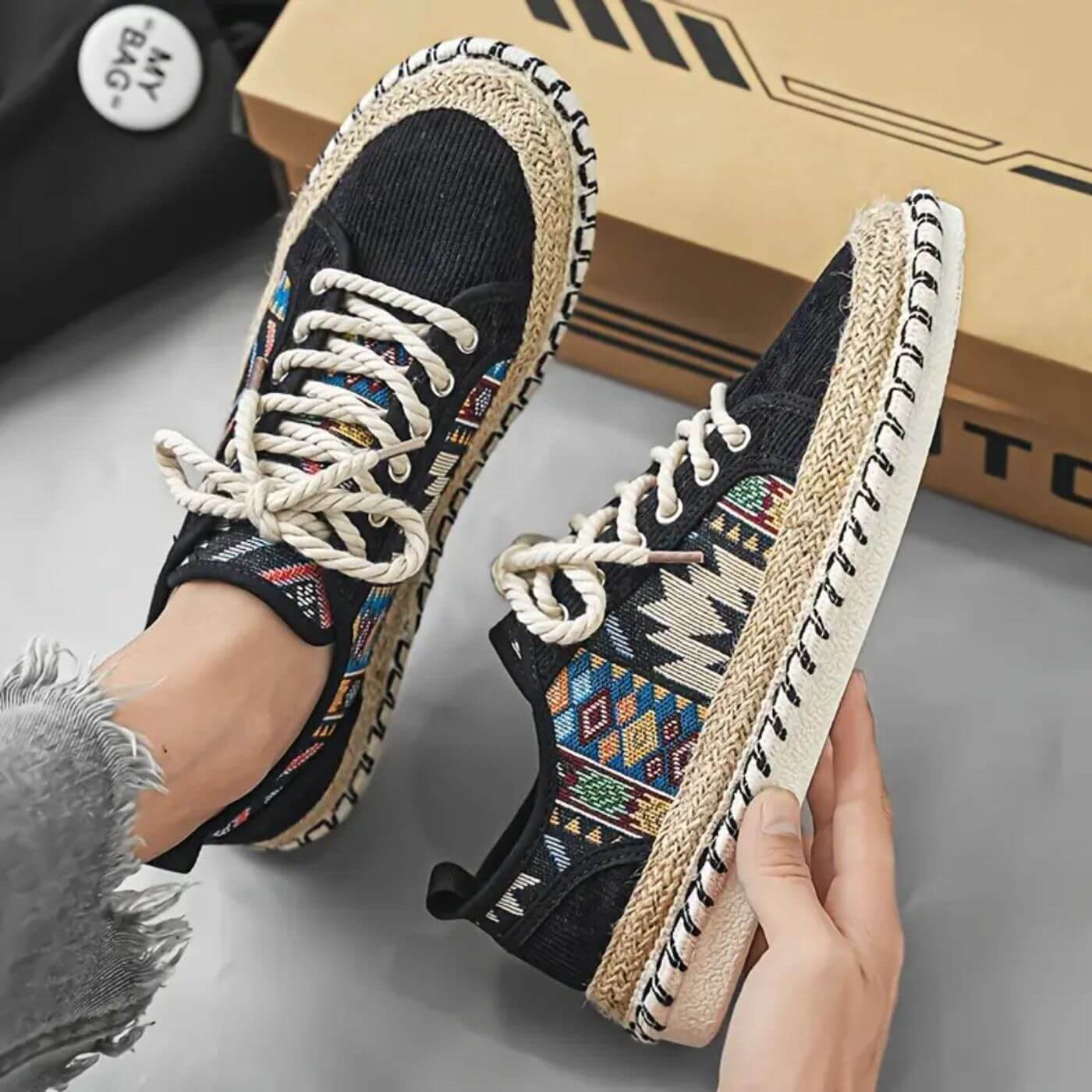 Cole – Trendy Aztec Sneakers