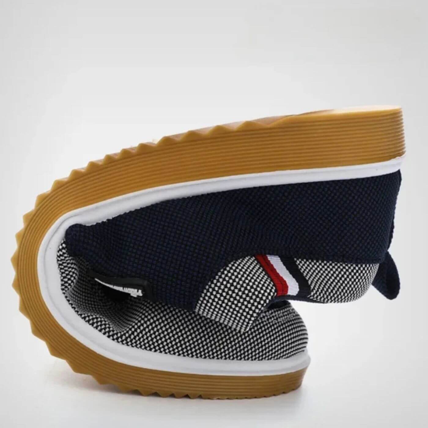 Noah – Premium Orthopedic Canvas Shoes