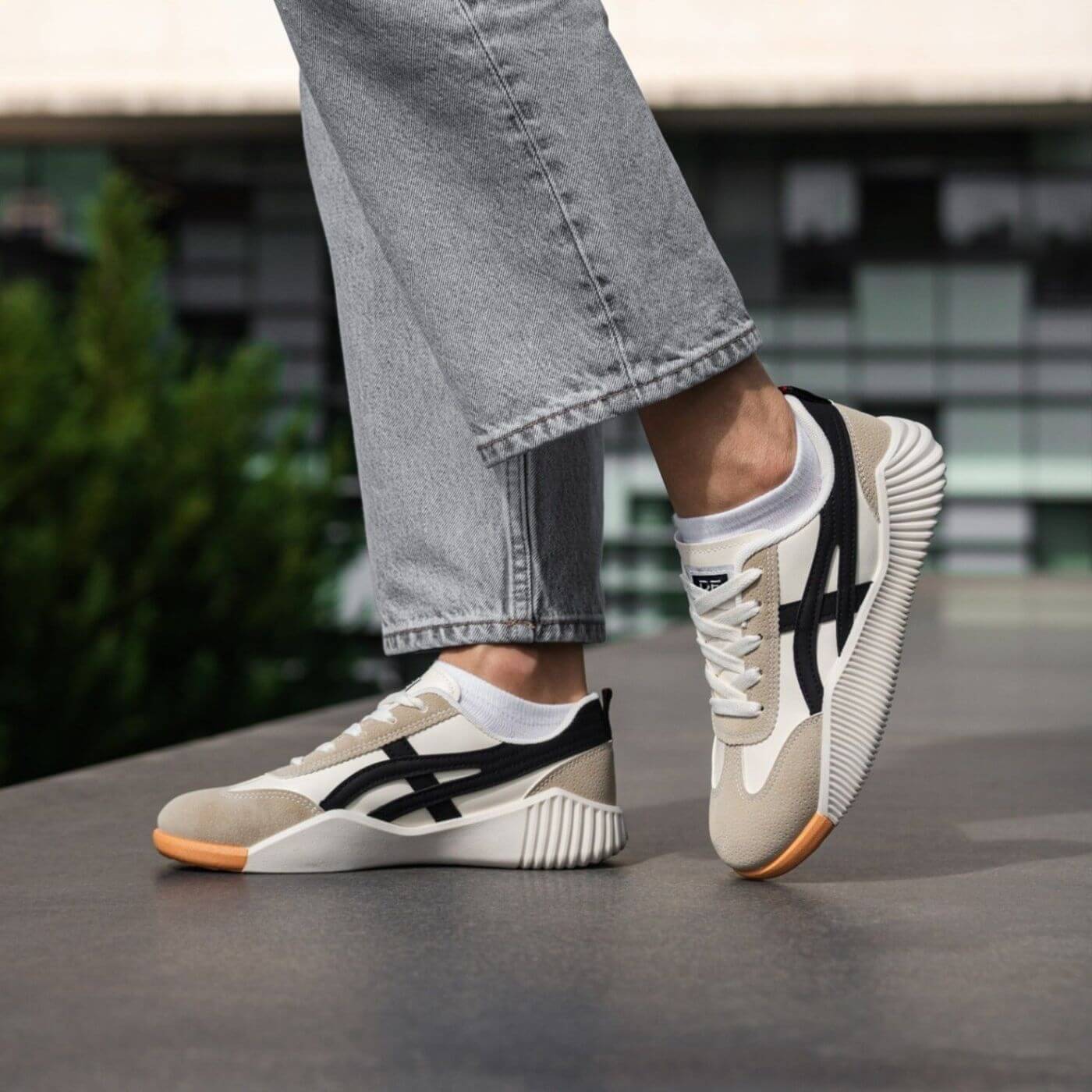 Taylor™ - Ultra Comfortable Vintage Orthopedic Sneakers