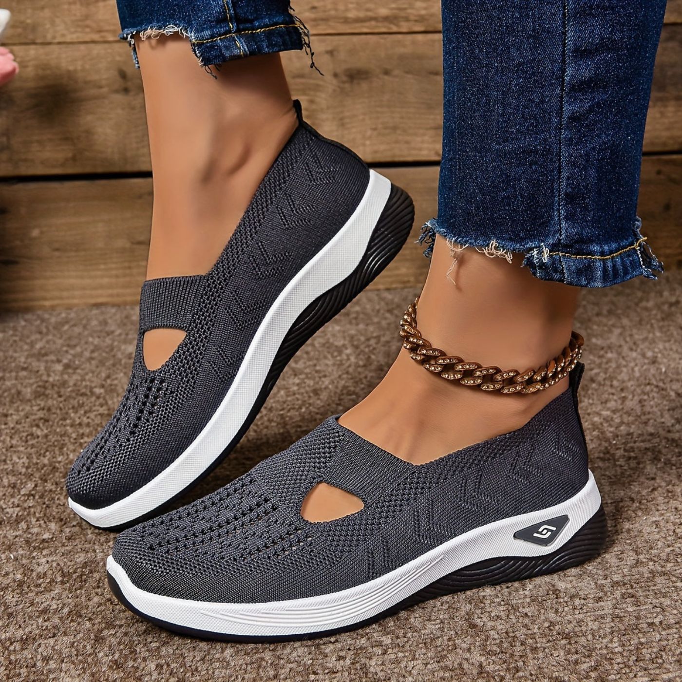 ErgoWalk™ – Breathable and Non-Slip Orthopedic Shoes
