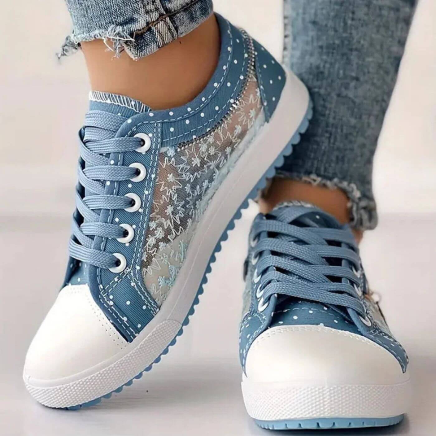 Erin™ – Breathable Lace Orthopedic Sneakers