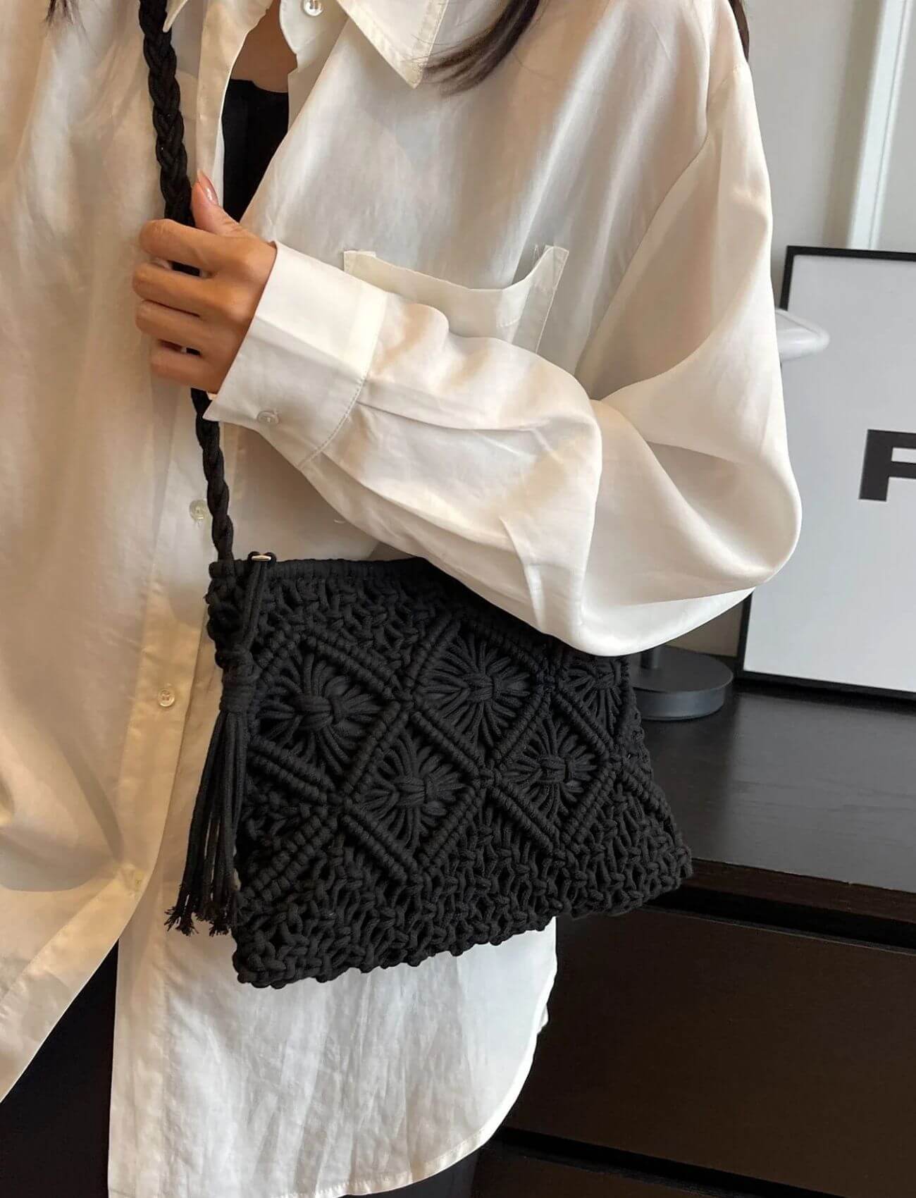 Fiona™ – Stylish Woven Crossbody Bag