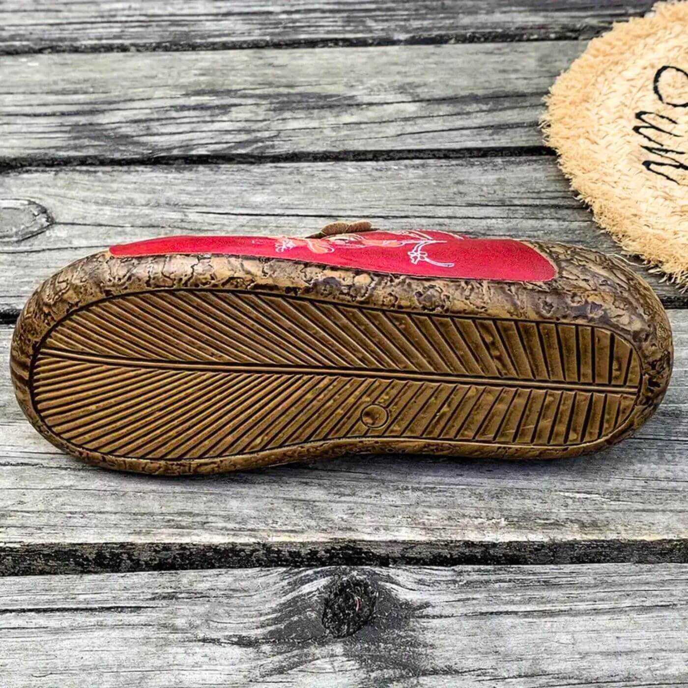 Juliette™ – Vintage Red Blossom Sandals