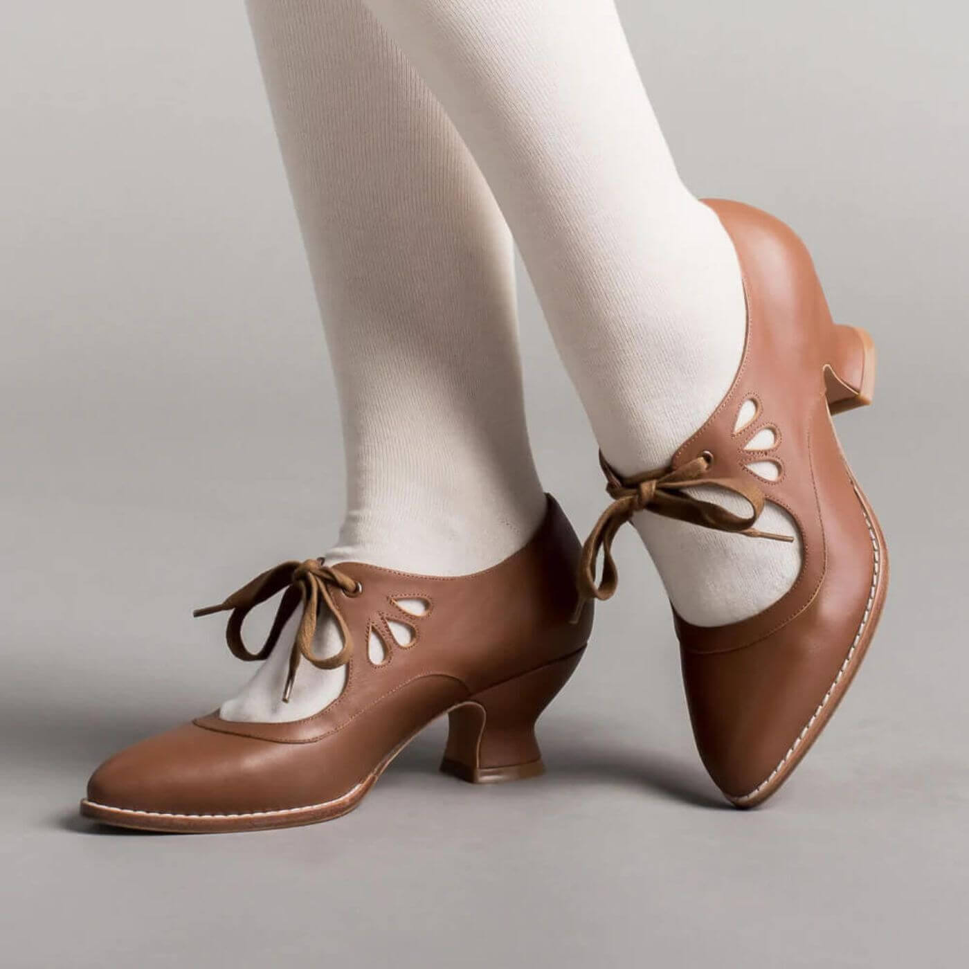 Kendra™ - Vintage Low Heel Orthopedic Shoes