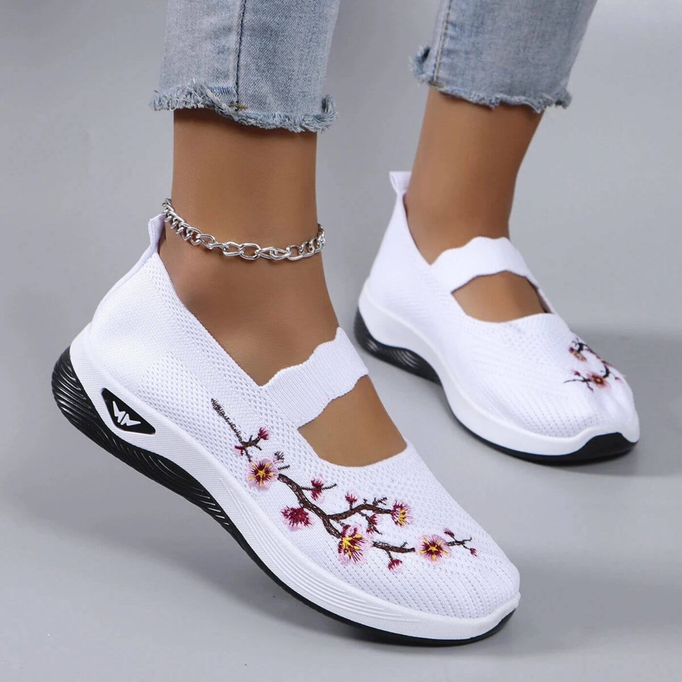 Laura™ – Non-slip Floral Orthopedic Shoes