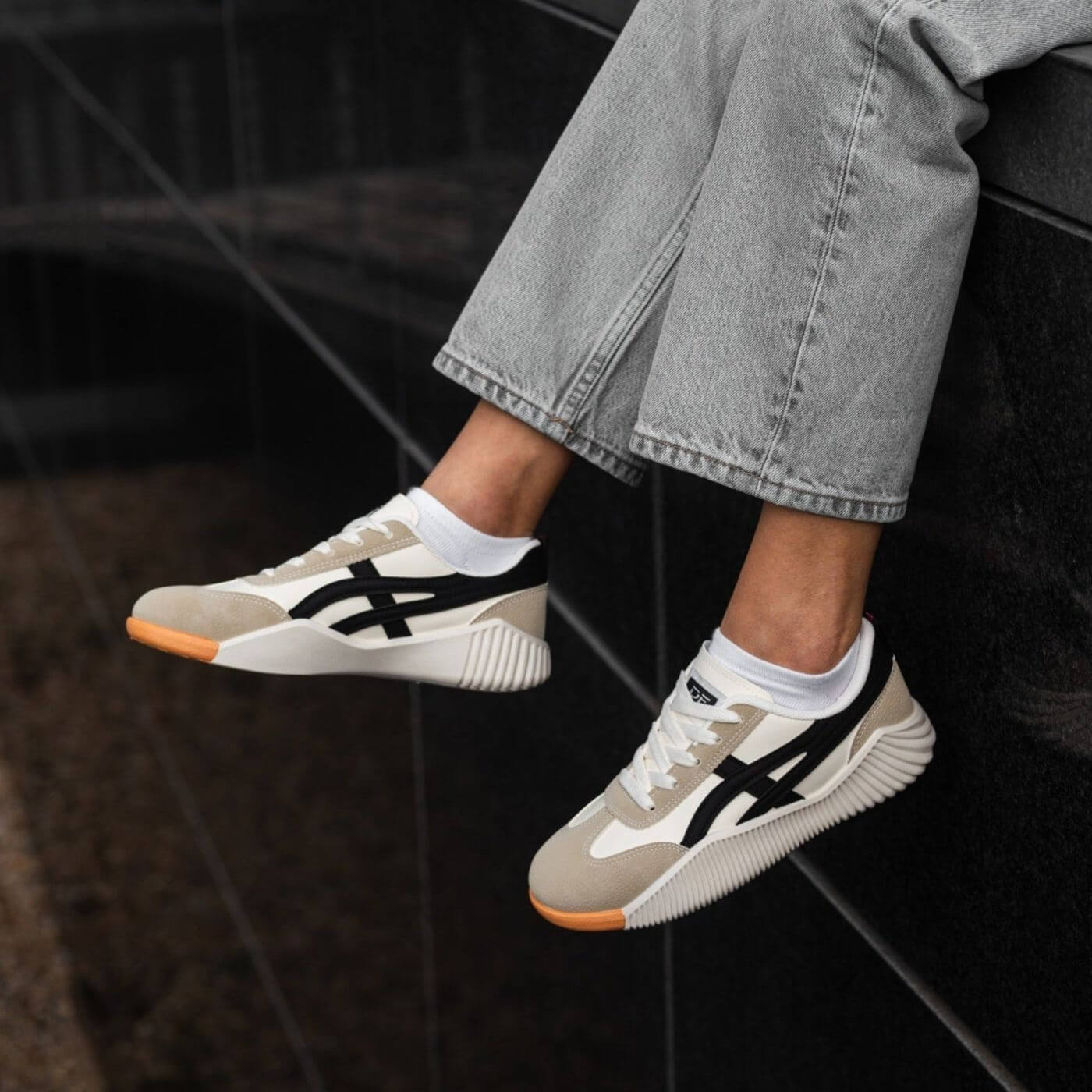 Taylor™ - Ultra Comfortable Vintage Orthopedic Sneakers
